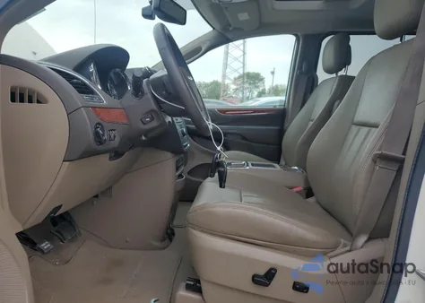 2013 Chrysler Town & Country Touring L z USA, uszkodzony, nr VIN 2C4RC1CG2DR767857